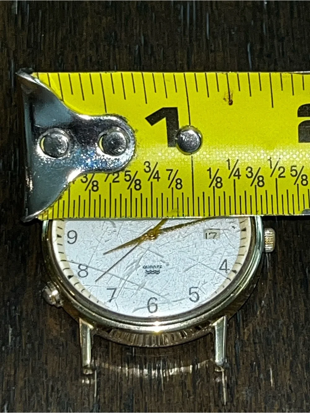 Timex Indiglo Day / Date Watch: New Battery: Indiglo Button Is Stuck: No Band
